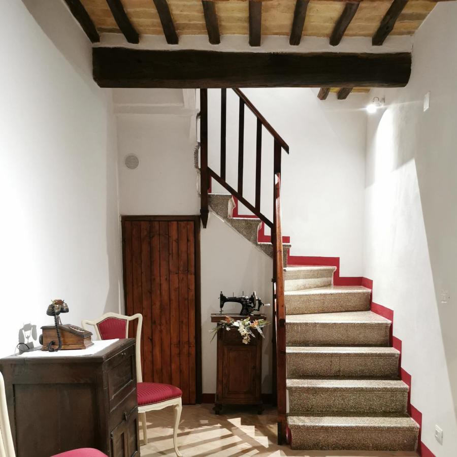 Otello Guest House 蒙塔尔奇诺 外观 照片